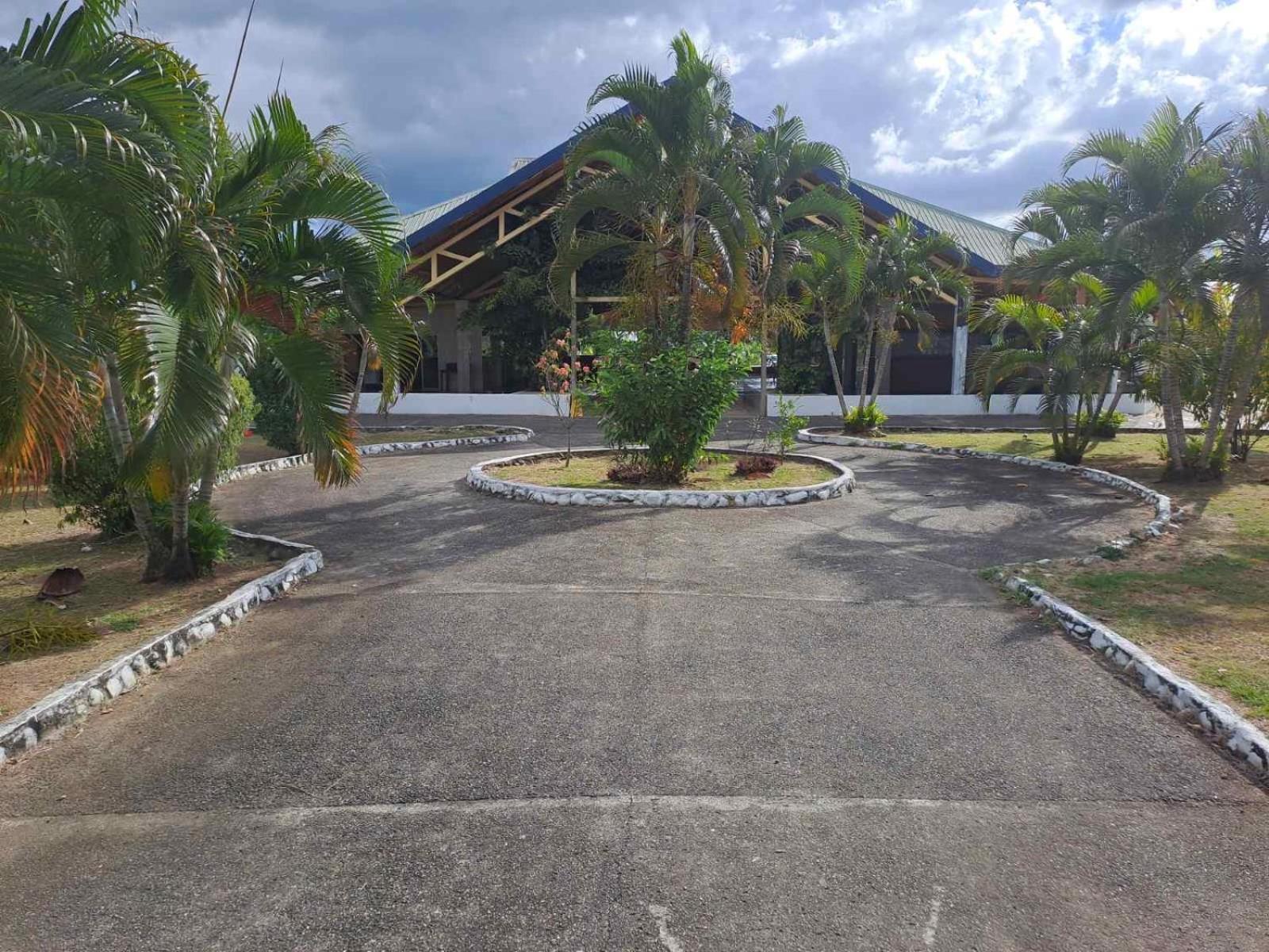 Funworld Plaza Hotel Nadi Exteriör bild