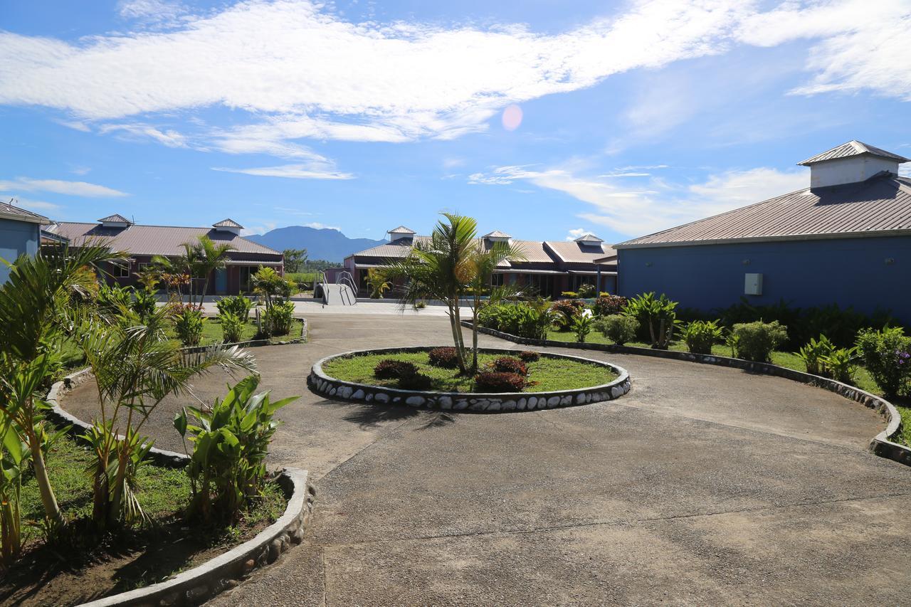 Funworld Plaza Hotel Nadi Exteriör bild