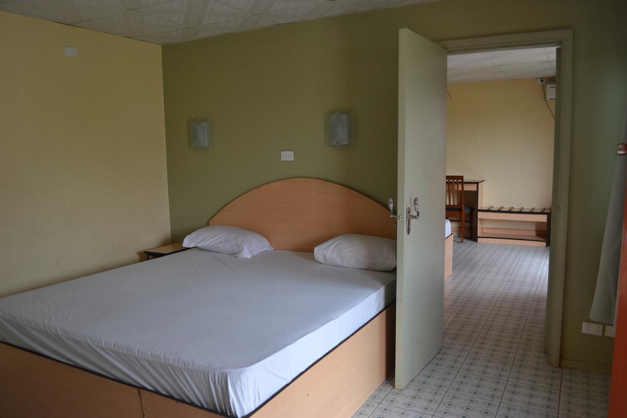 Funworld Plaza Hotel Nadi Exteriör bild